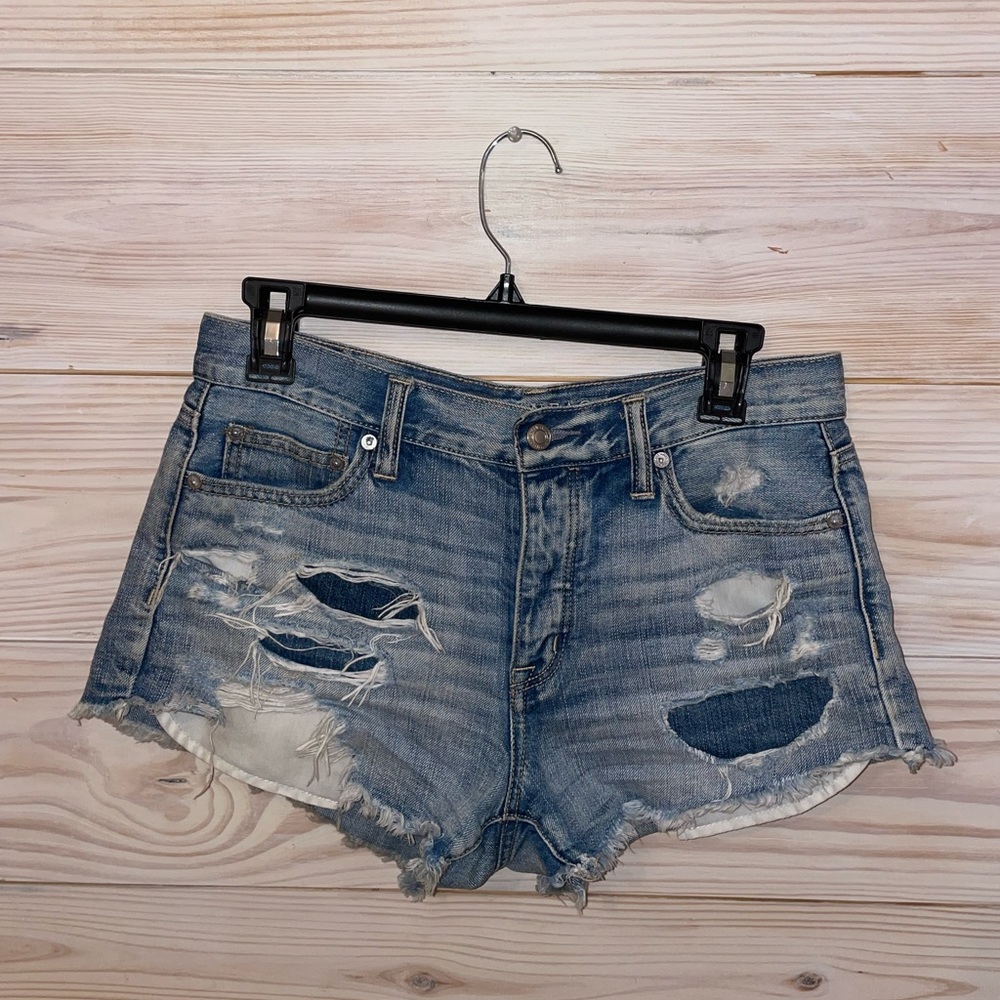 American Eagle Outfitters - Denim Shorts // Women Size - US 4 // Blue Denim